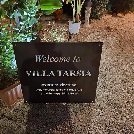 Bed and Breakfast Tarsia 3*